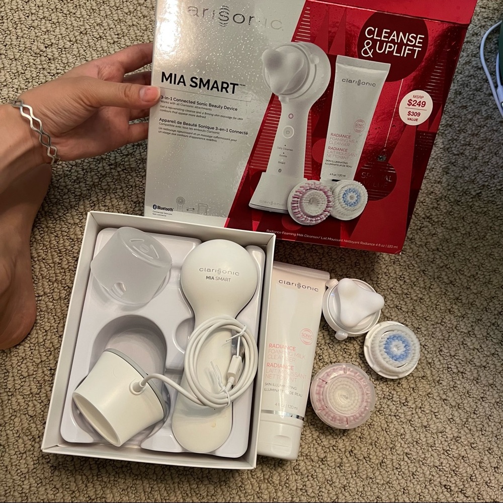 Clarisonic Mia smart brush